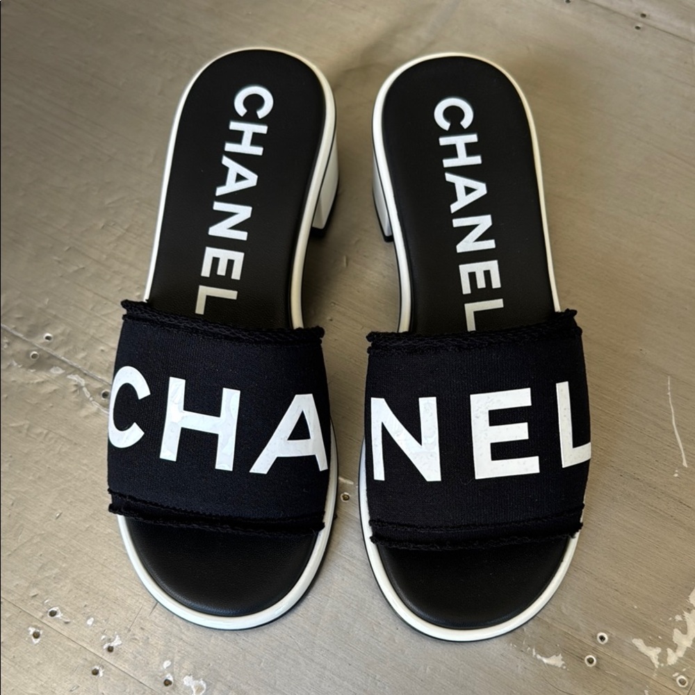 Chanel 24c black white logo slide sandal mules with box sz 39